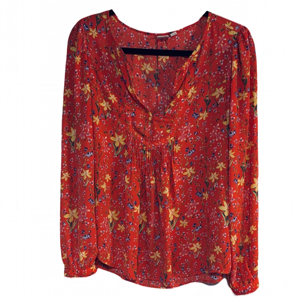 Women’s GAP blouse Shirt Top, red floral color, size XS Hangs perfect, flowing
